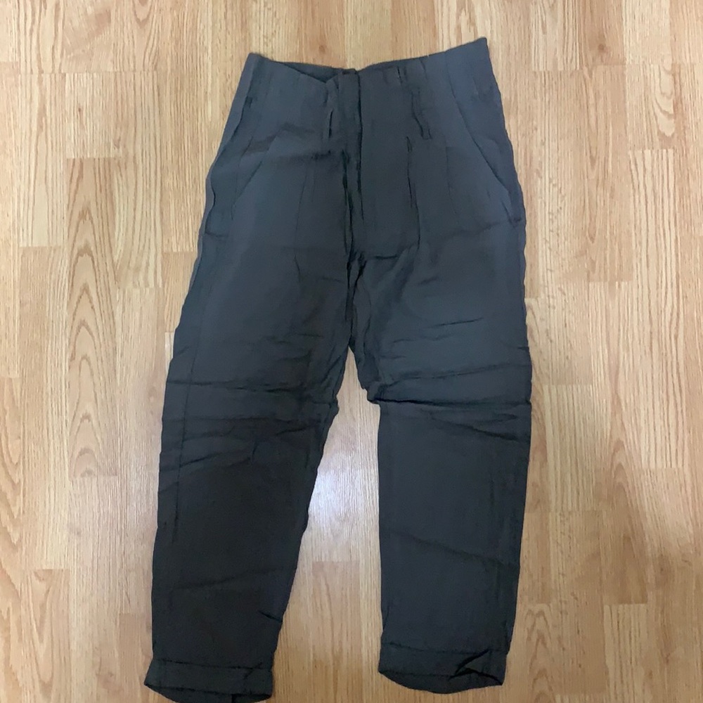 Olive Rayon Capri Pants